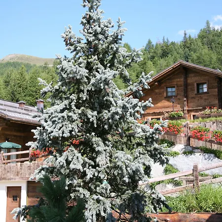 Hotel apartamentowy Park Village 4*