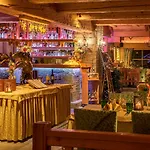 Apartmanhotel Park Village 4*