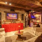 Park Village Apartmanhotel 4*