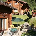 Apartmanhotel Park Village