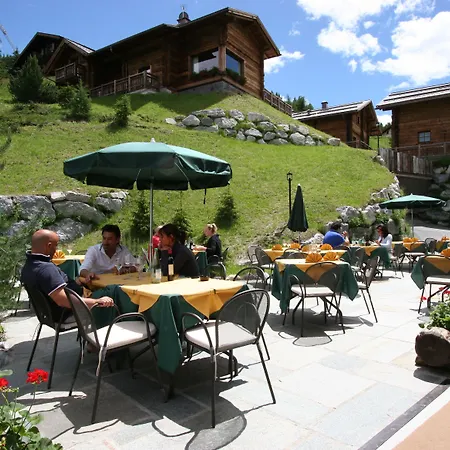 Park Village Lägenhetshotell 4*
