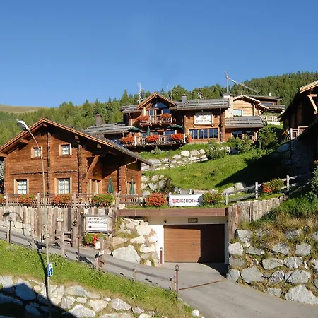 Park Village Lägenhetshotell 4*