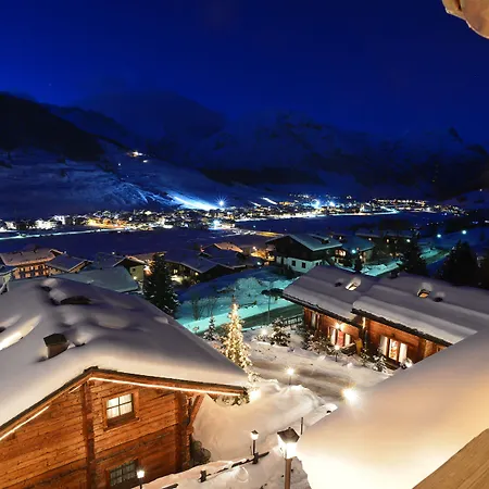 Park Village 4*