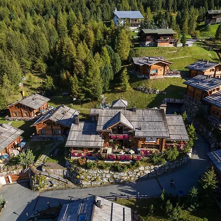 Park Village Aparthotel Livigno