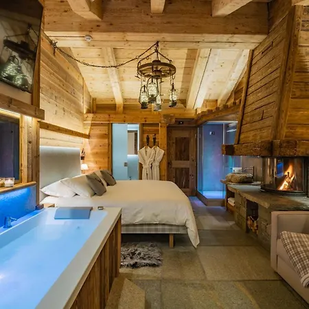 Park Village Aparthotel 3*